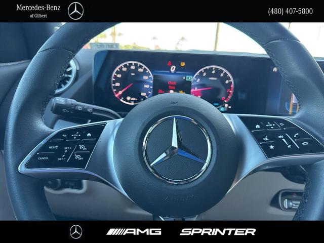Photo of 2025 Polar White Mercedes-Benz GLA 250