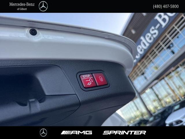 Photo of 2025 Polar White Mercedes-Benz GLA 250