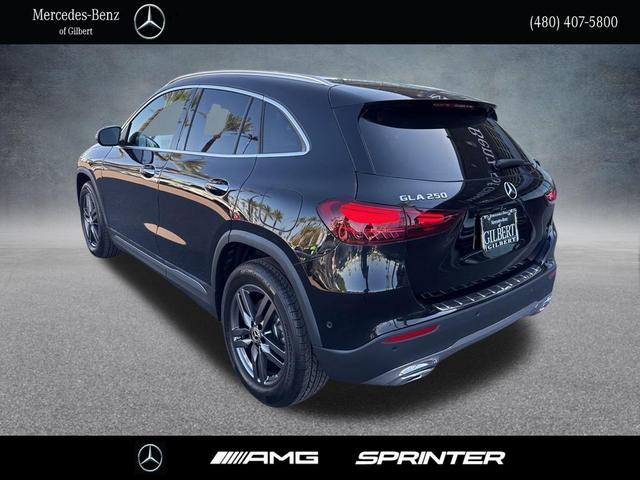 Photo of 2025 Night Black Mercedes-Benz GLA 250