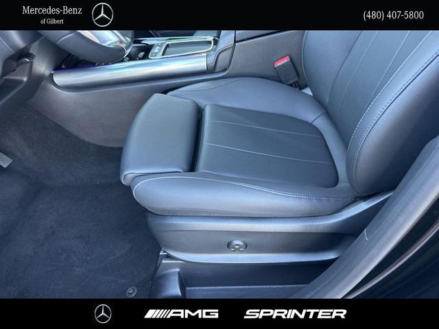 Photo of 2025 Night Black Mercedes-Benz GLA 250