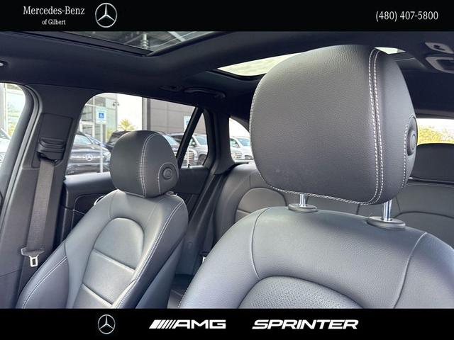 Photo of 2022 Polar White Mercedes-Benz GLC 300