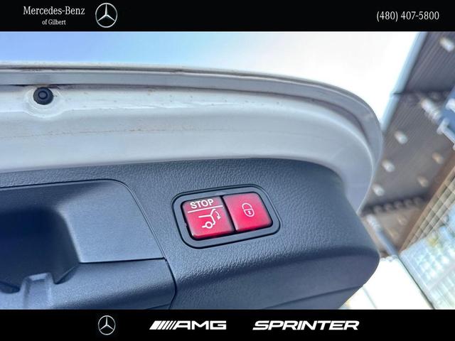 Photo of 2025 Polar White Mercedes-Benz GLA 250