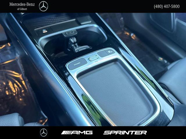 Photo of 2025 Polar White Mercedes-Benz GLA 250