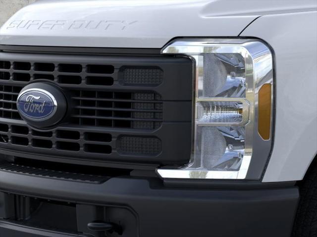 Photo of 2025 Oxford White Ford F-350