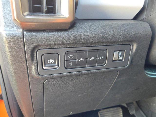 Photo of 2024 Afterburner Tintcoat (Orange) GMC HUMMER EV SUV