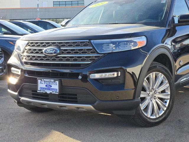 Photo of 2021 Agate Black Metallic Ford Explorer