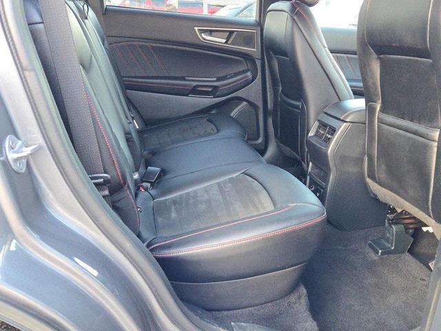 Photo of 2022 Carbonized Gray Metallic Ford Edge