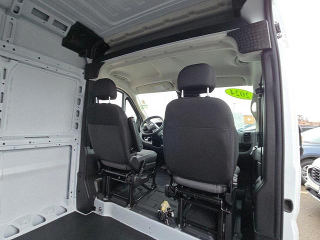 Photo of 2024 Bright White Clearcoat RAM ProMaster 2500