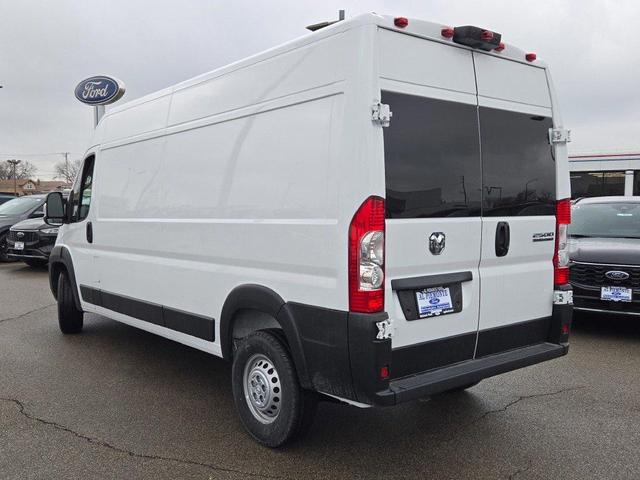 Photo of 2024 Bright White Clearcoat RAM ProMaster 2500