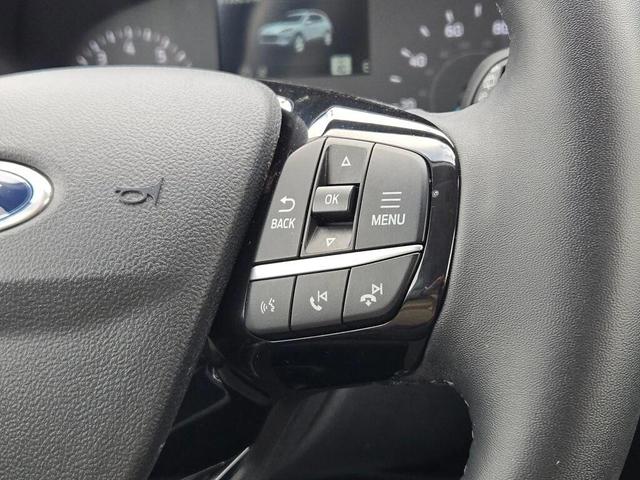 Photo of 2022 Black Metallic Ford Escape