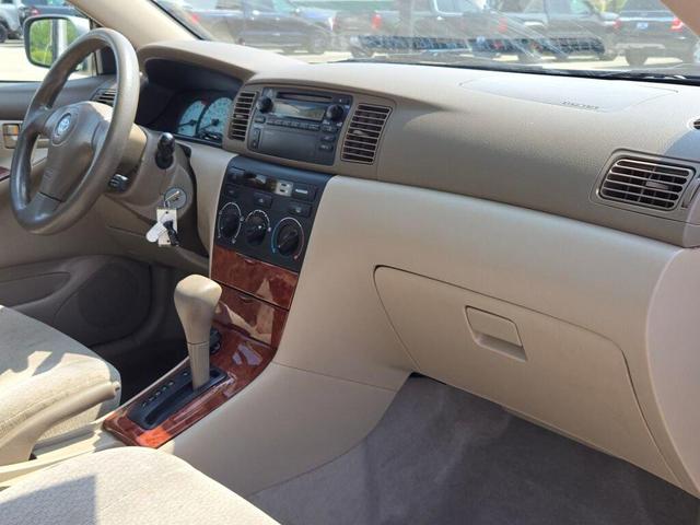 Photo of 2004 Mineral Green Toyota Corolla