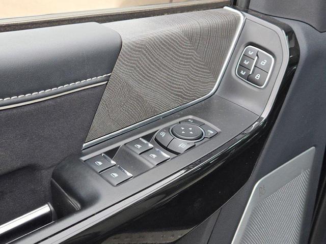 Photo of 2023 Agate Black Metallic Ford F-150 Lightning