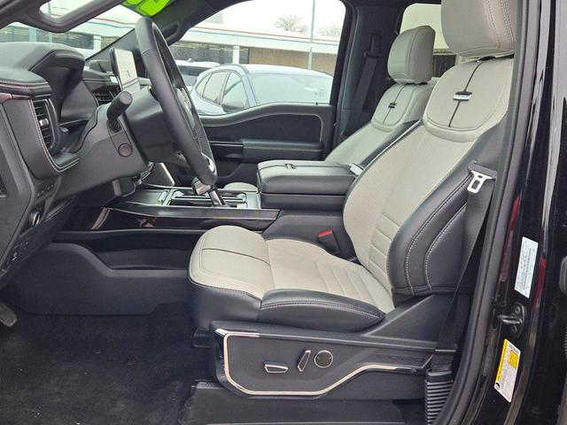 Photo of 2023 Agate Black Metallic Ford F-150 Lightning