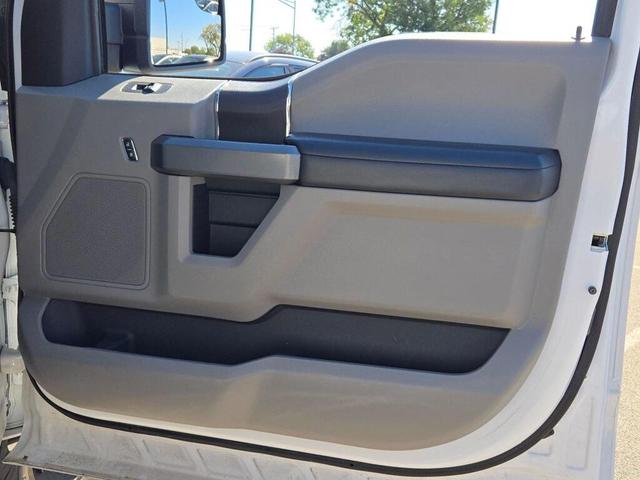 Photo of 2018 Oxford White Ford F-150