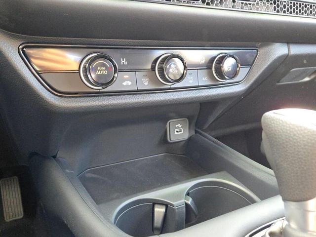 Photo of 2024 Crystal Black Pearl Honda HR-V