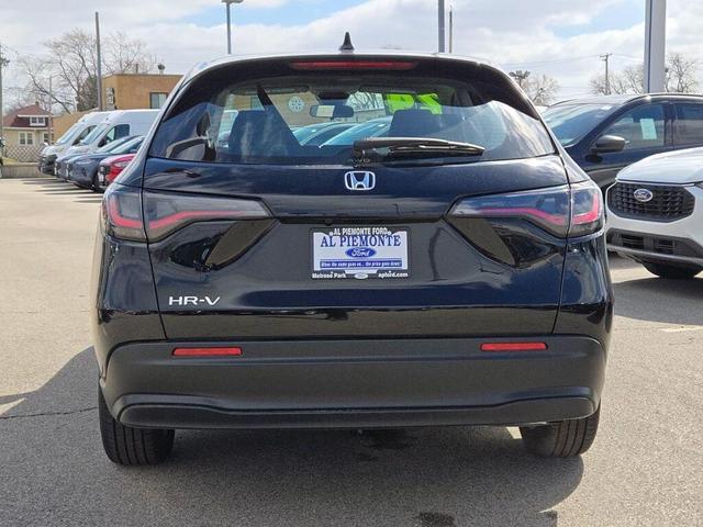 Photo of 2024 Crystal Black Pearl Honda HR-V
