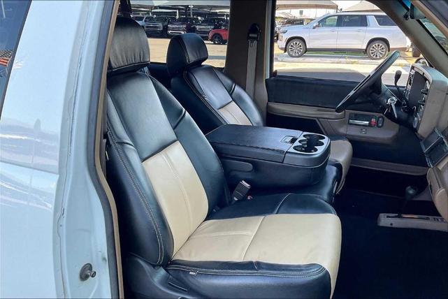 Photo of 1994 Summit White Chevrolet Blazer