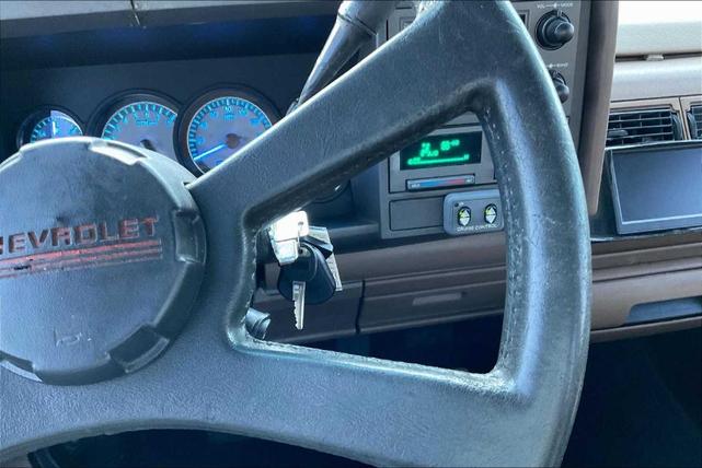 Photo of 1994 Summit White Chevrolet Blazer