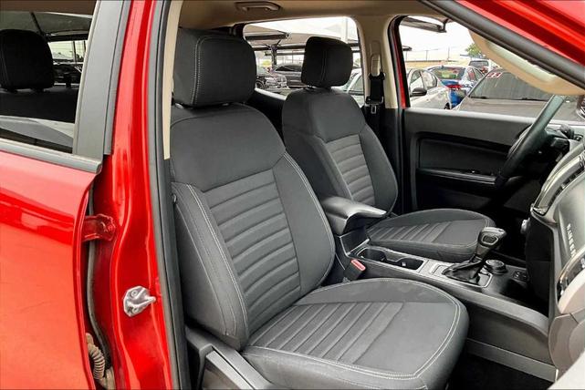 Photo of 2023 Hot Pepper Red Metallic Tinted Clearcoat Ford Ranger