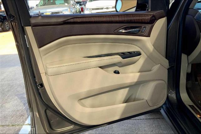 Photo of 2014 Terra Mocha Metallic Cadillac SRX