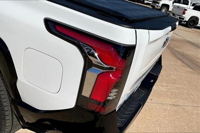 Photo of 2024 White Chevrolet Silverado EV