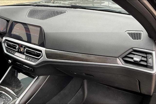 Photo of 2020 Jet Black BMW 330