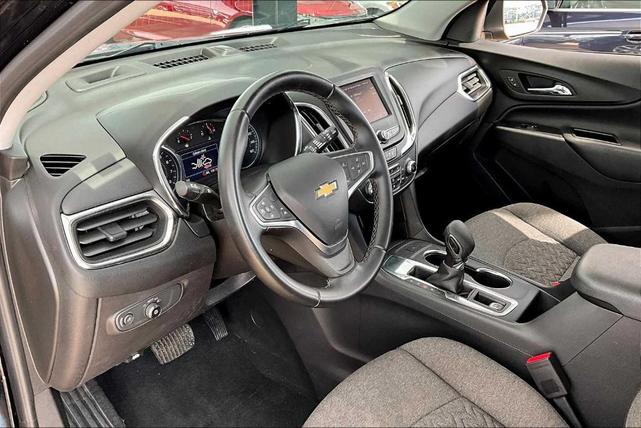 Photo of 2023 Mosaic Black Metallic Chevrolet Equinox