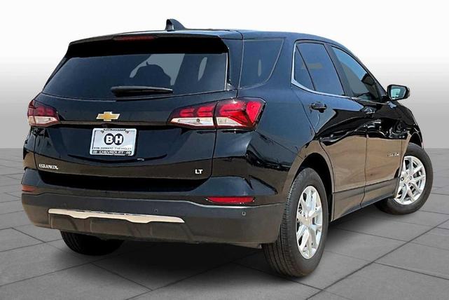 Photo of 2023 Mosaic Black Metallic Chevrolet Equinox