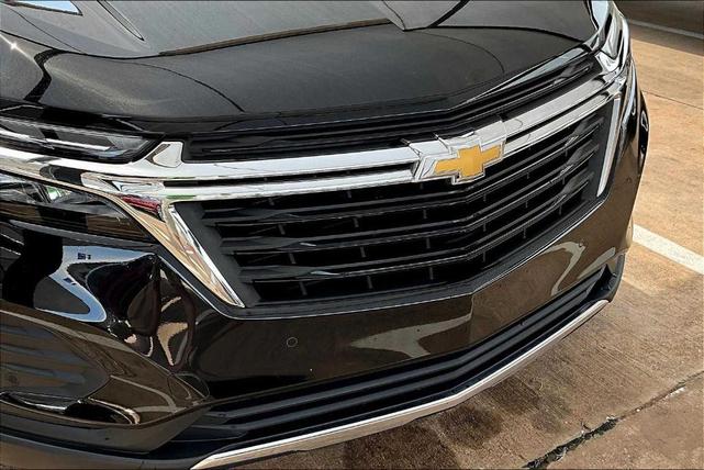 Photo of 2023 Mosaic Black Metallic Chevrolet Equinox