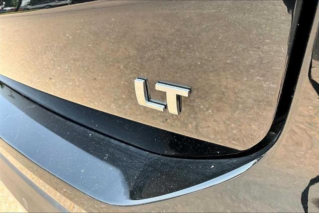 Photo of 2023 Mosaic Black Metallic Chevrolet Equinox