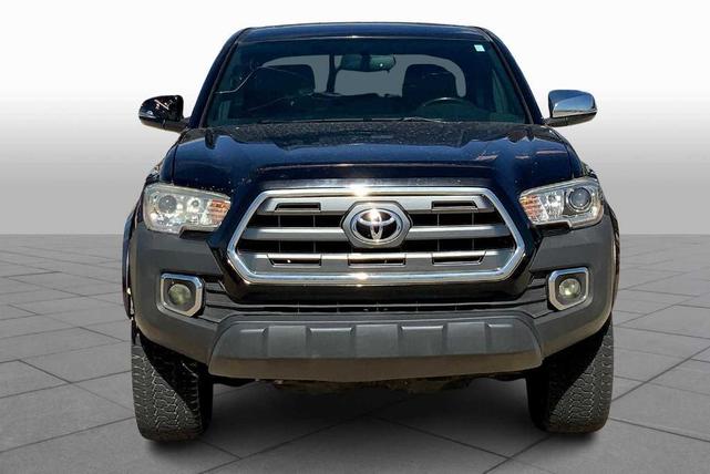 Photo of 2016 Black Toyota Tacoma