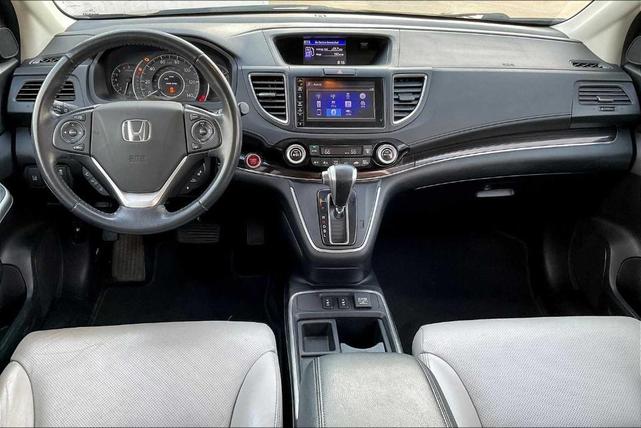 Photo of 2016 White Diamond Pearl Honda CR-V