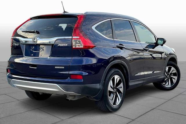 Photo of 2016 White Diamond Pearl Honda CR-V