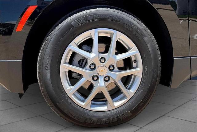 Photo of 2023 Mosaic Black Metallic Chevrolet Equinox