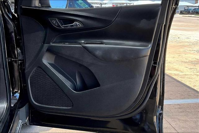 Photo of 2023 Mosaic Black Metallic Chevrolet Equinox