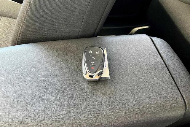 Photo of 2023 Mosaic Black Metallic Chevrolet Equinox