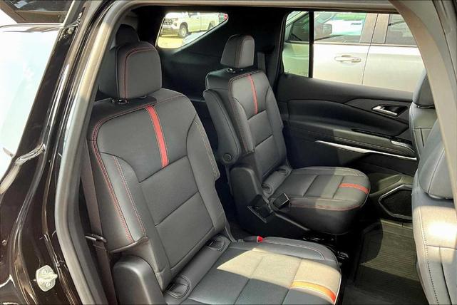 Photo of 2024 Mosaic Black Metallic Chevrolet Traverse