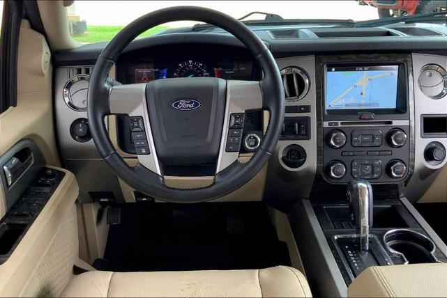 Photo of 2017 Magnetic Ford Expedition