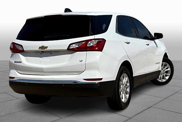 Photo of 2018 Summit White Chevrolet Equinox
