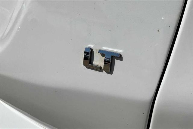 Photo of 2018 Summit White Chevrolet Equinox