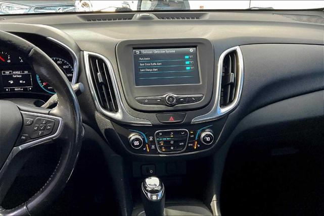 Photo of 2018 Summit White Chevrolet Equinox