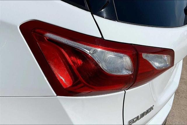 Photo of 2018 Summit White Chevrolet Equinox