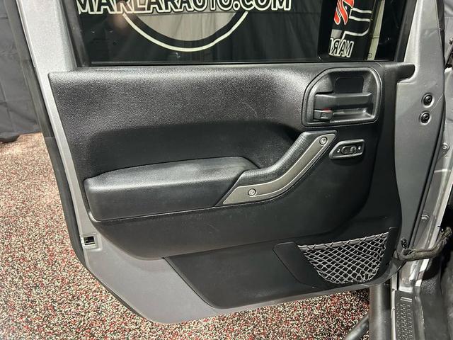 Photo of 2014 Billet Metallic Clearcoat Jeep Wrangler Unlimited