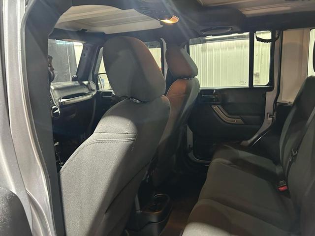 Photo of 2014 Billet Metallic Clearcoat Jeep Wrangler Unlimited