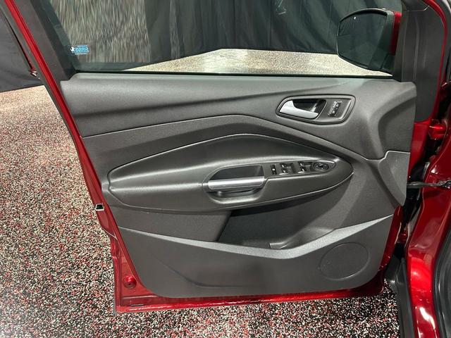 Photo of 2014 Ruby Red Tinted Clearcoat Ford Escape
