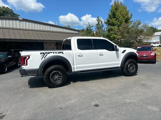 Photo of 2019 Oxford White Ford F-150