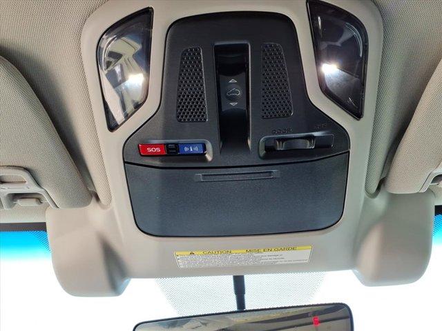 Photo of 2022 Crystal White Pearl Subaru Outback