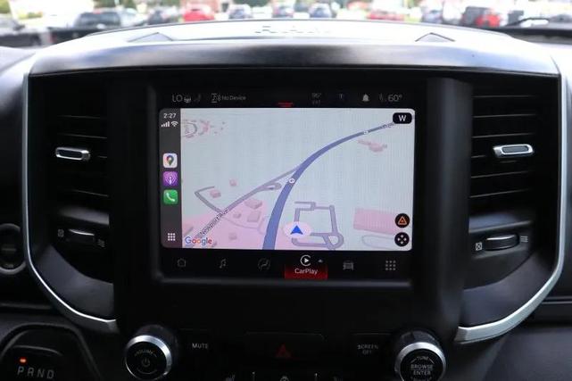 Photo of 2022 Diamond Black Crystal Pearlcoat RAM 1500