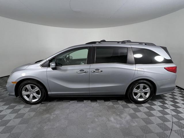 Photo of 2018 Lunar Silver Metallic Honda Odyssey