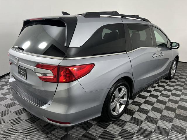 Photo of 2018 Lunar Silver Metallic Honda Odyssey